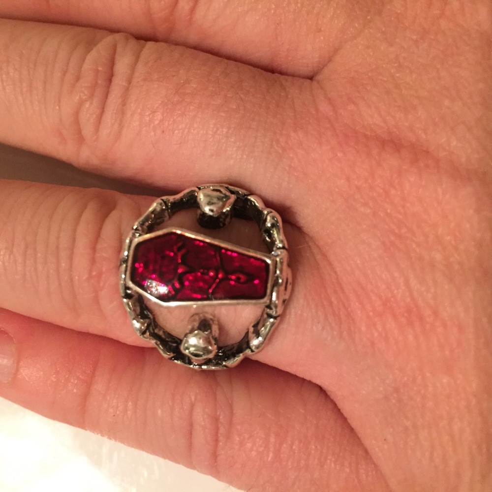 💀 Vampire skeleton ring 🧛‍♀️ - Picture 3 of 8